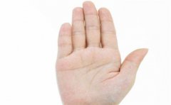 有烂桃花手相的男人感情复杂，甚至还会影响事