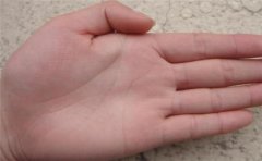 女人小指漂亮 会积极追求爱情 和她们一起生活最