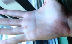 手相手指长的人外冷内热,值得交往