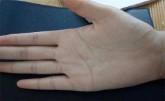 手掌纹乱的人虽然运势不太好，但性格也有优点