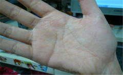 左右手四条掌纹解析，这几条掌纹是很重要的