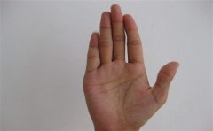 女孩右手断掌纹代表什么？看看你对此是否了解