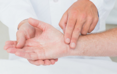 中醫二十八脈診歌訣 中醫把脈如何判斷  