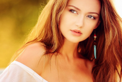 眼部痣相女解讀：女人眼部長痣好不好？