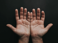 手相圖解大全女右手 手掌上都有什麼樣的紋路呢